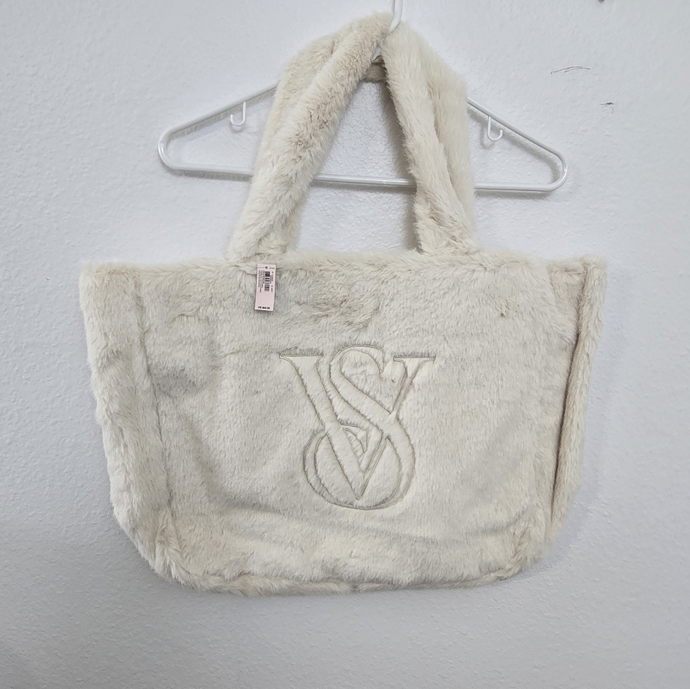 NWT Victoria Secret Beige Soft Zip Shoulder Tote